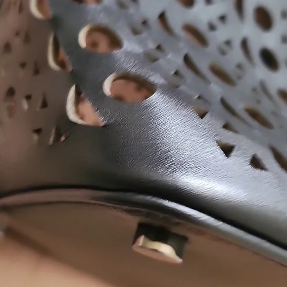 Alaia tote bag - Picture 7 of 11